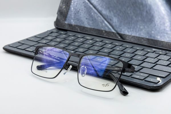  8154 # Gọng Nam Male 50%Titanium Frames 