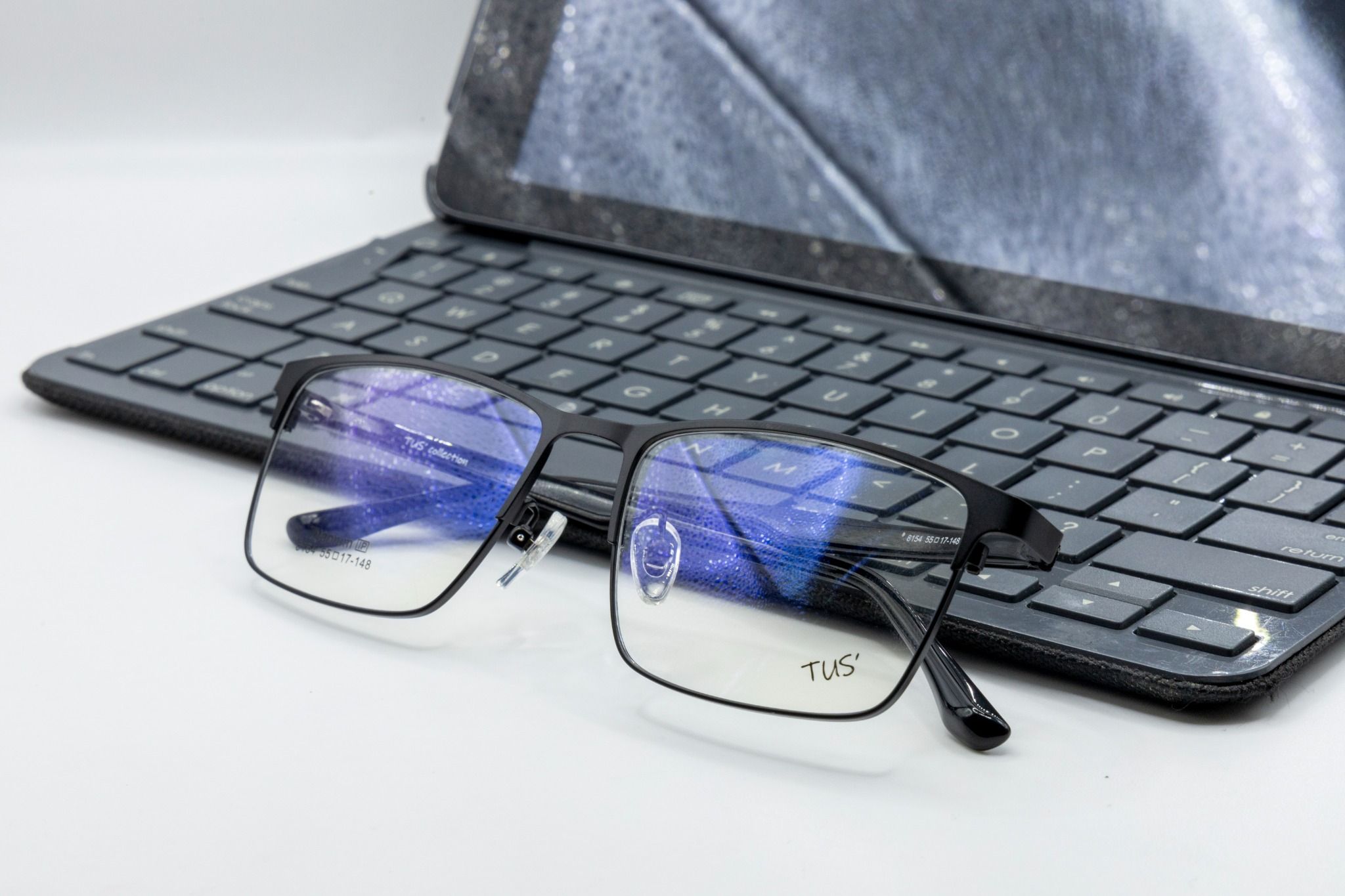  8154 # Gọng Nam Male 50%Titanium Frames 