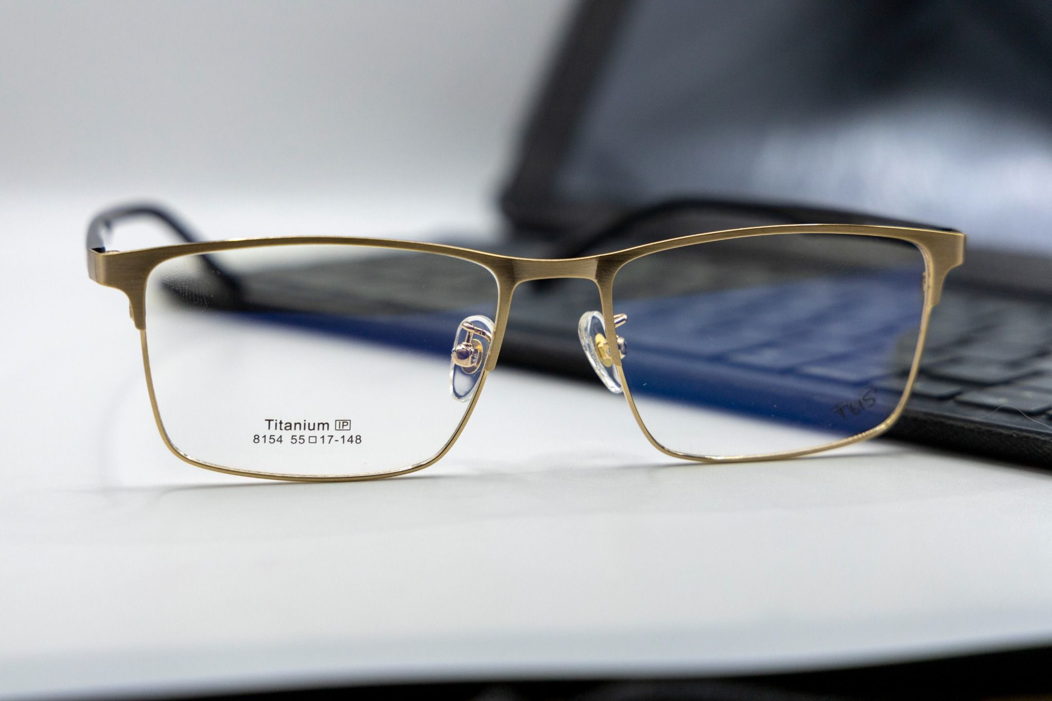  8154 # Gọng Nam Male 50%Titanium Frames 