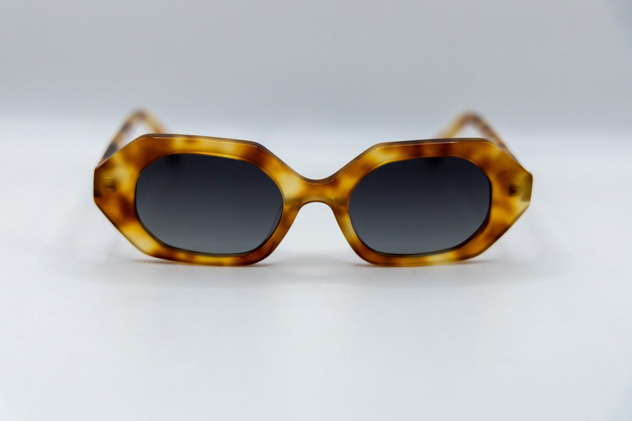  MB 1039 #  Kính mát phân cực polarized Sunglasses 