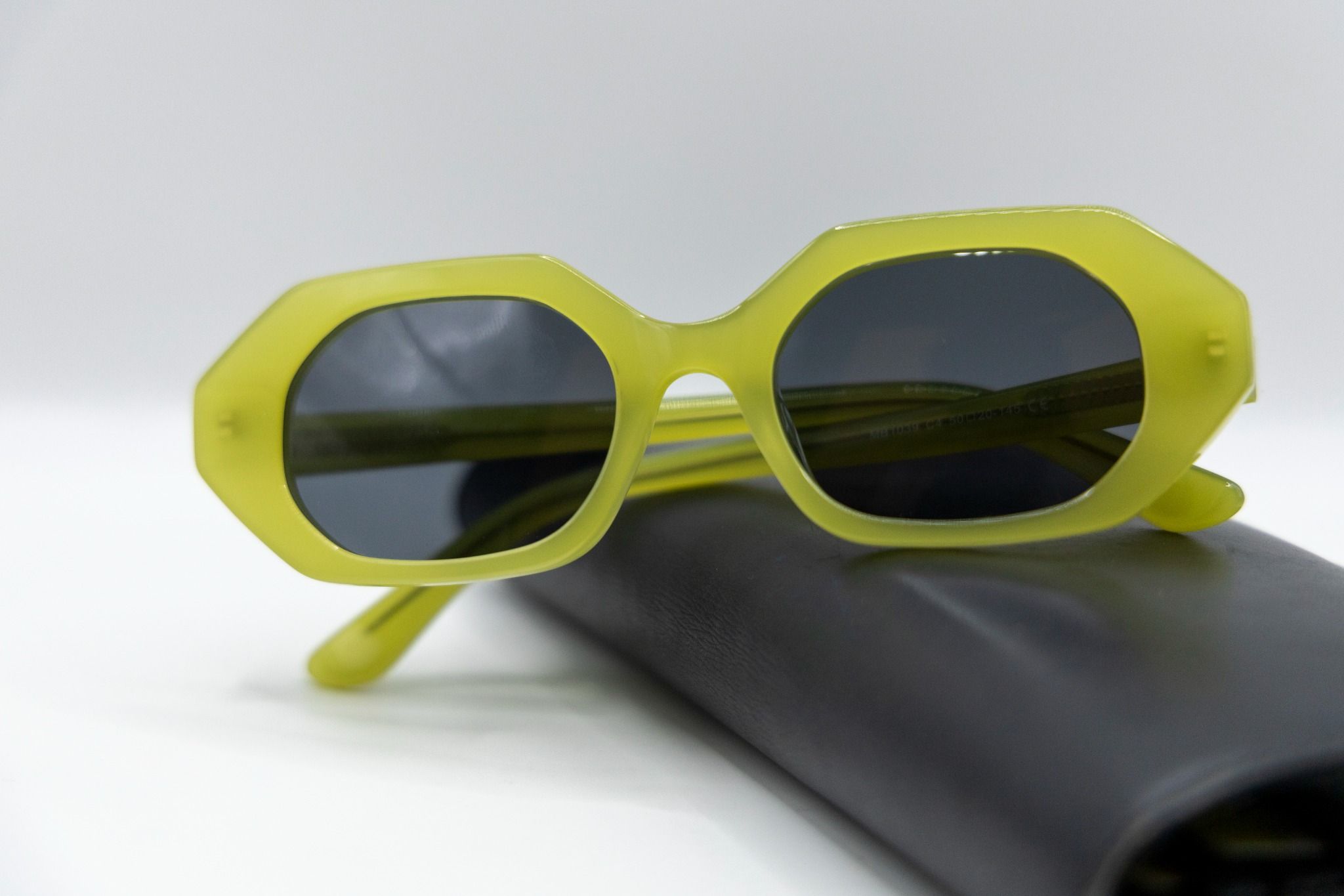  MB 1039 #  Kính mát phân cực polarized Sunglasses 