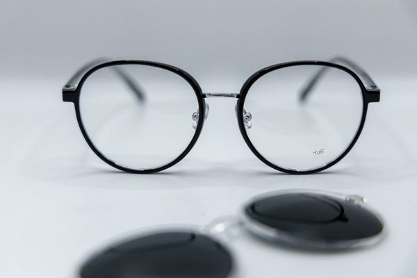  TP1008 Ovan tròn round- clipons kính 2 trong 1 