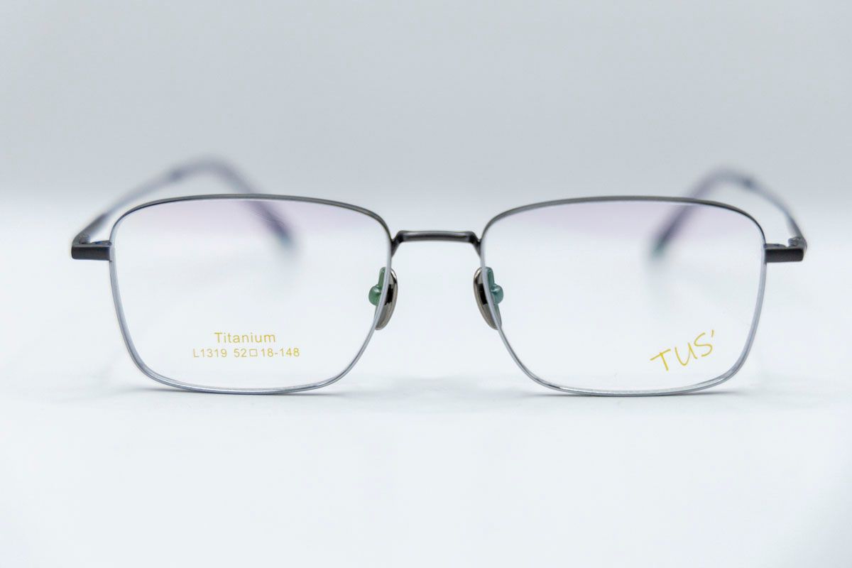  L 1319 #Gọng  TITANIUM 70% 