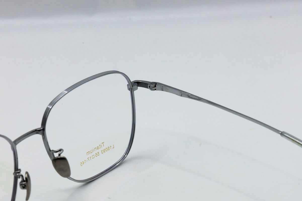  L 15093 Gọng xi 70% titanium dáng vuông ( square shape) 