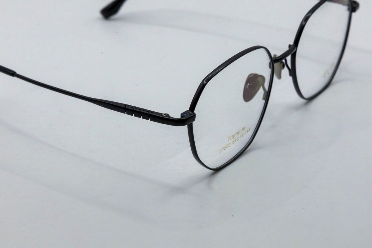  Gọng xi 70% titanium L 1280 lục giác hexagon 