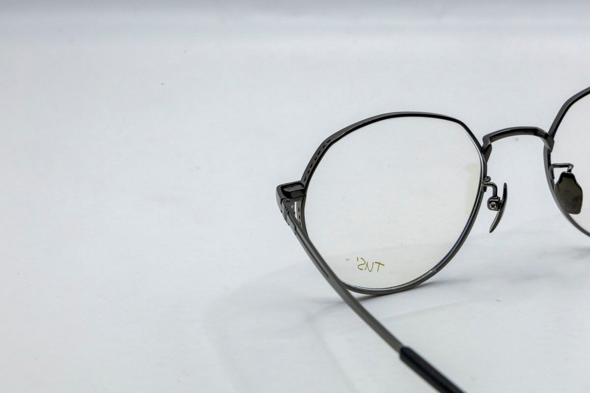  FE 8111 # Gọng 100% Titanium 