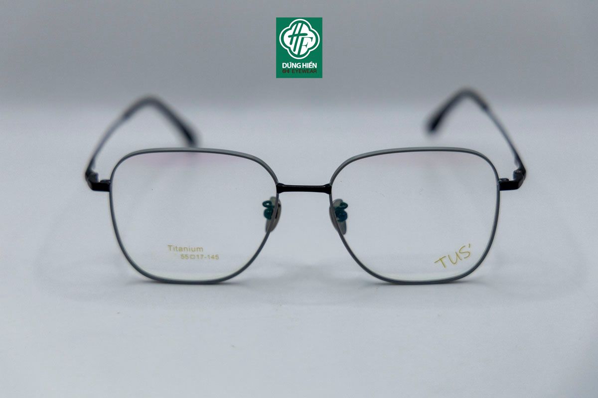  L 15093 Gọng xi 70% titanium dáng vuông ( square shape) 