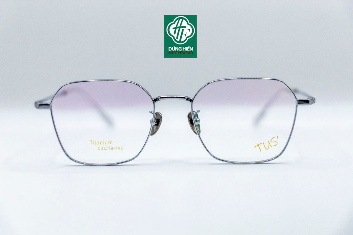  L 15097  Gọng xi 70% titanium dáng vuông ( square) + lục giác (Hexagon) 