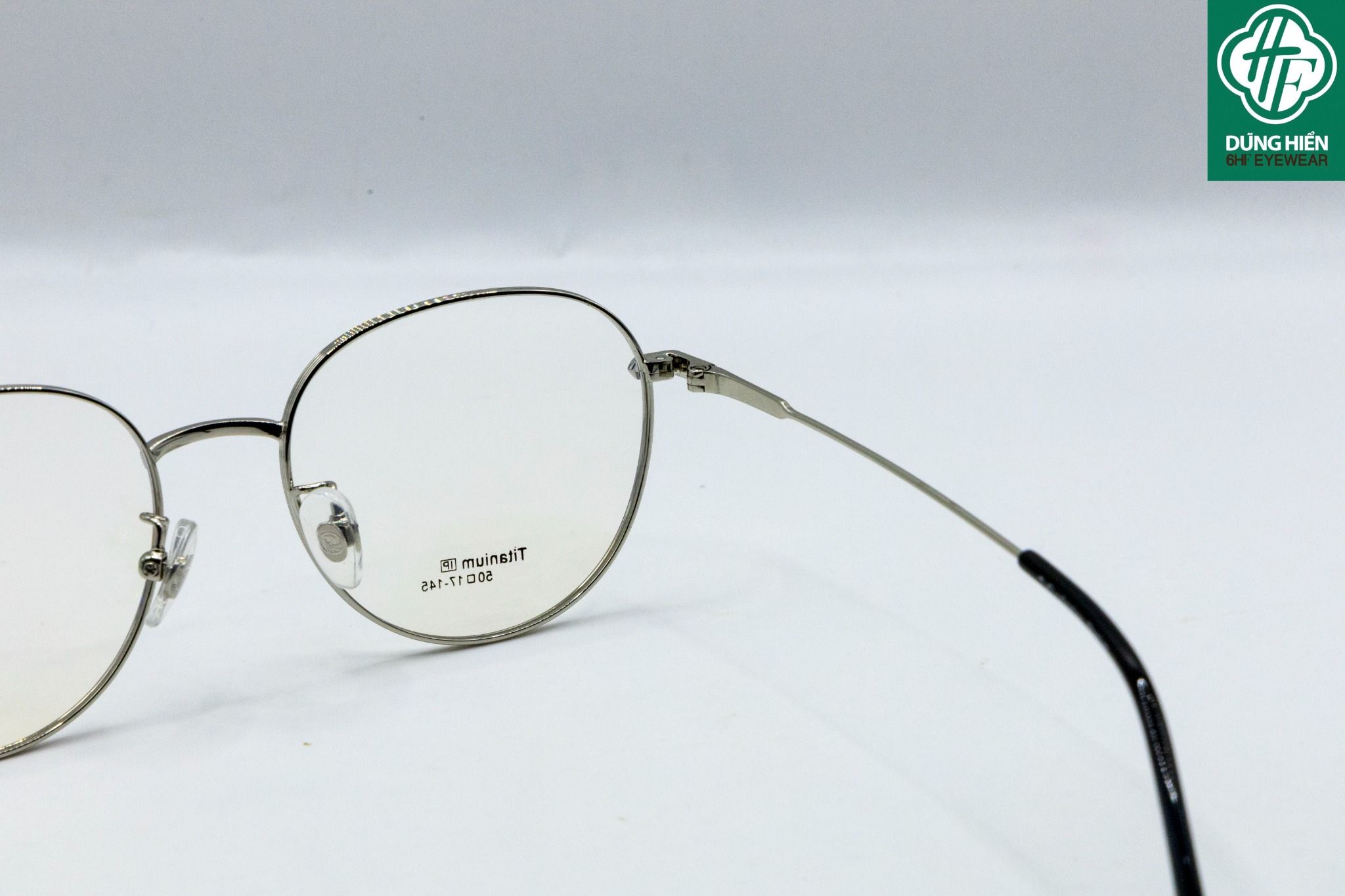  TR 8058 #Gọng xi 50% titanium frame : tròn round 