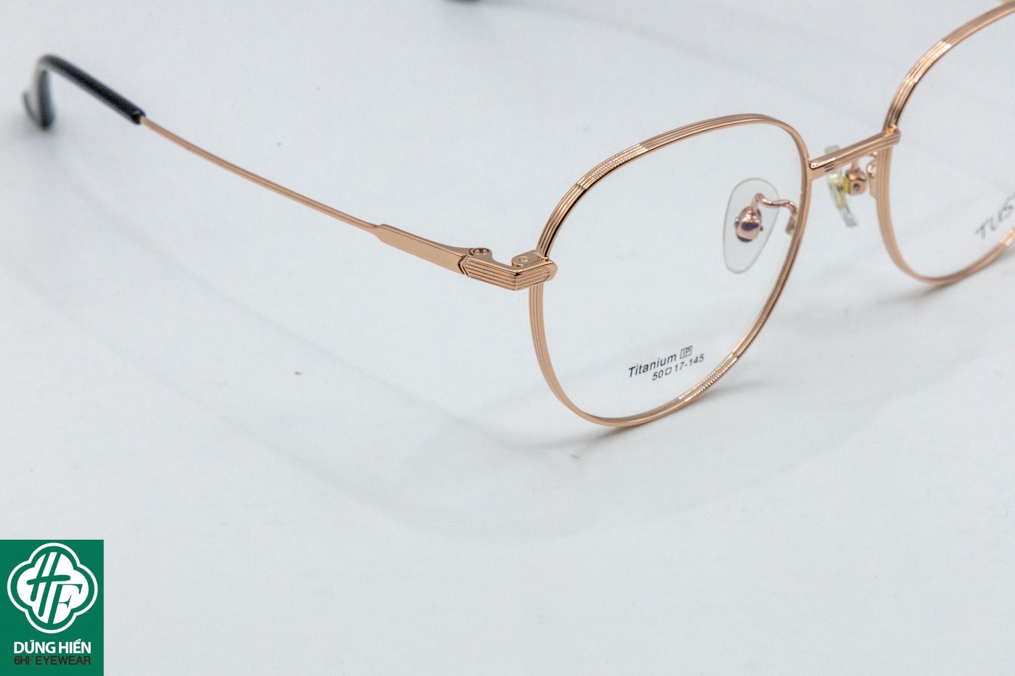  TR 8058 #Gọng xi 50% titanium frame : tròn round 