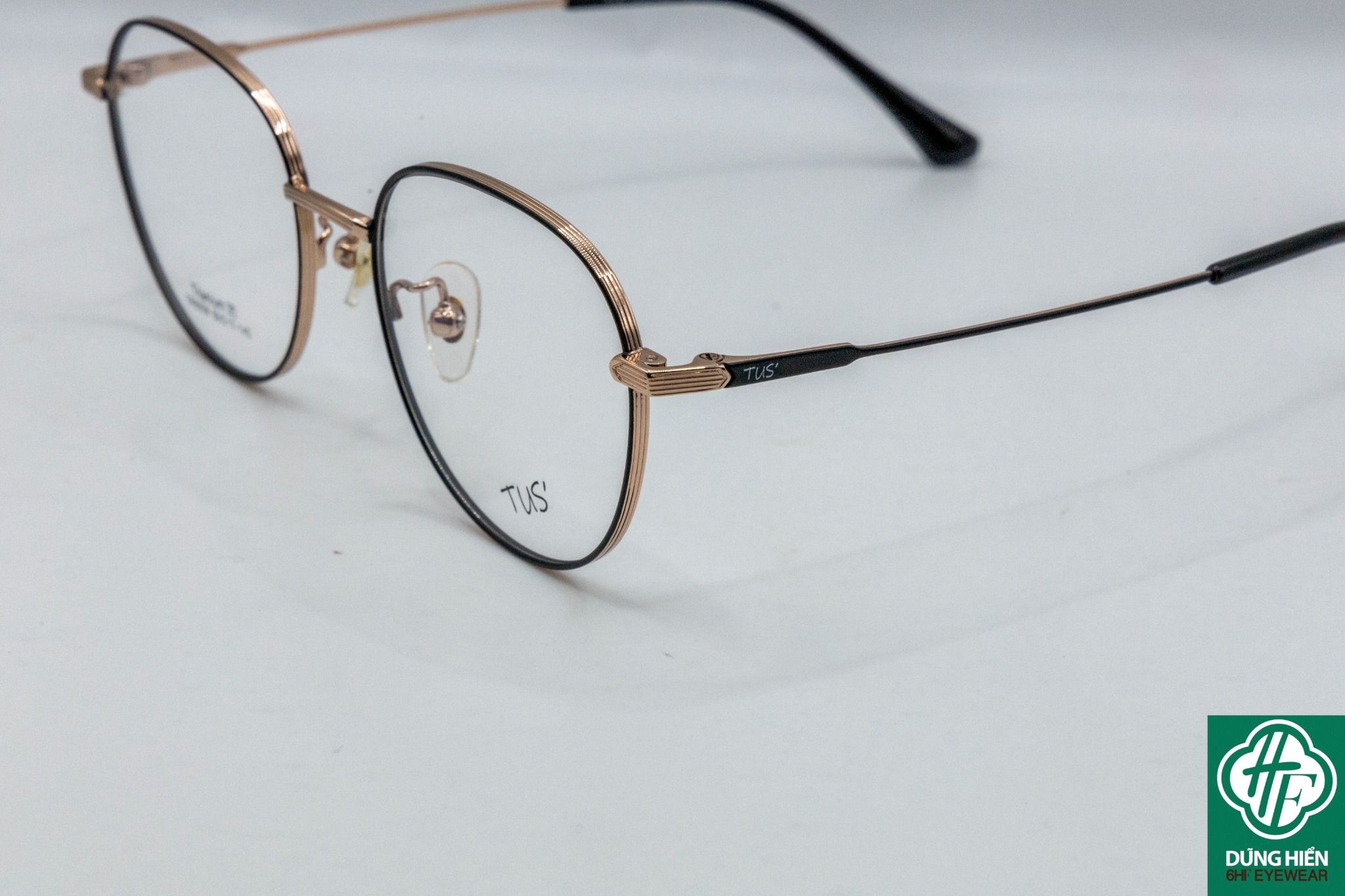  TR 8058 #Gọng xi 50% titanium frame : tròn round 