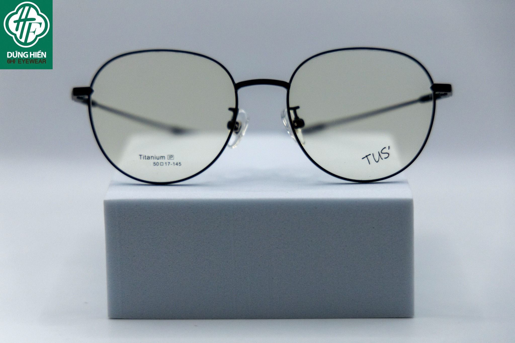  TR 8058 #Gọng xi 50% titanium frame : tròn round 