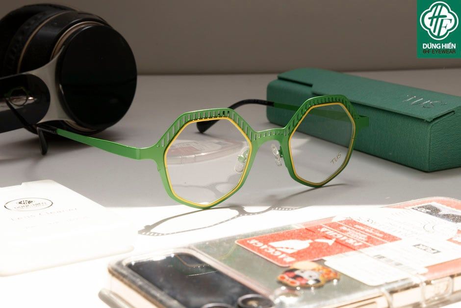  Vivid- 23220 #TUS' Gọng hợp kim hạn chế  rỉ sét - stainless steel  Eyeglasses ( độ lạ - unique) 
