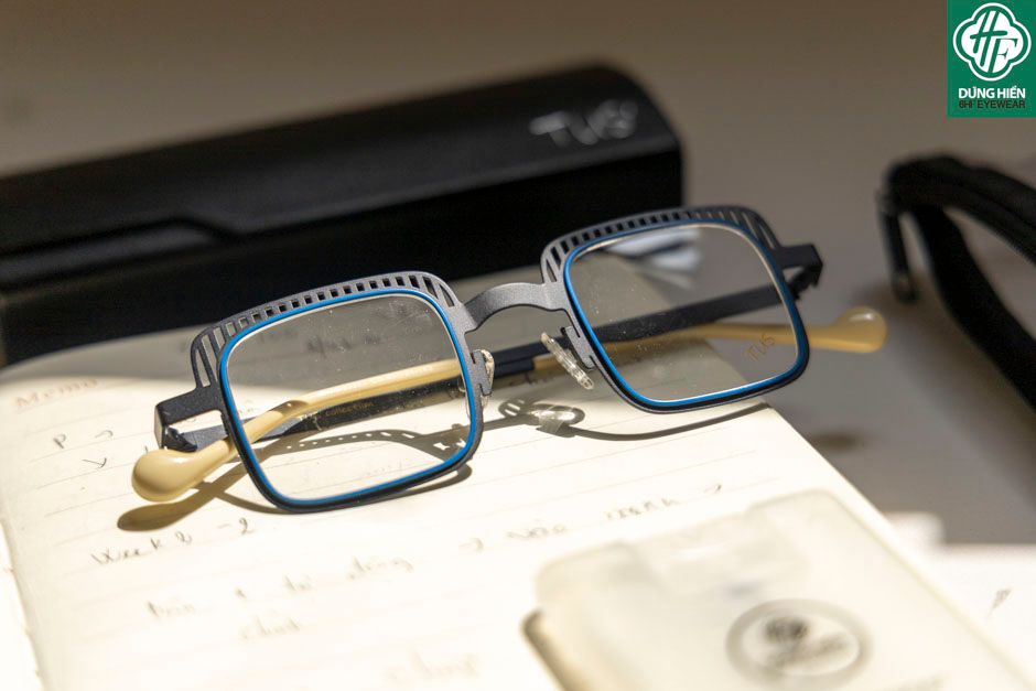  Vivid- 23223 #TUS' Gọng hợp kim hạn chế  rỉ sét - stainless steel  Eyeglasses ( độ lạ - unique) 