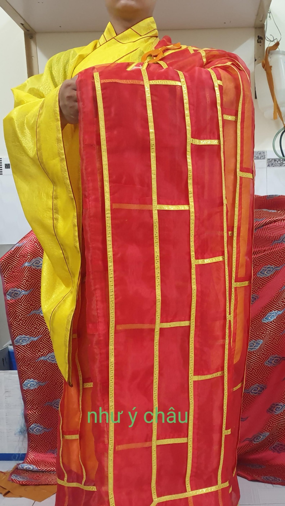 18 Y GẤM KINH SƯ PHÁP PHỤC