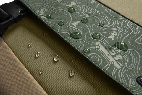  TÚI ĐEO CHÉO TOMTOC GREEN 11 INCH/6.5L – T27S1 