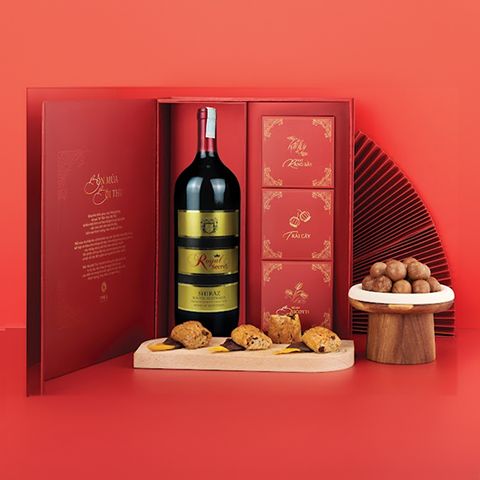  Hộp Quà Tết Bốn Mùa Bội Thu - Shiraz Royal Secret 1.5L 