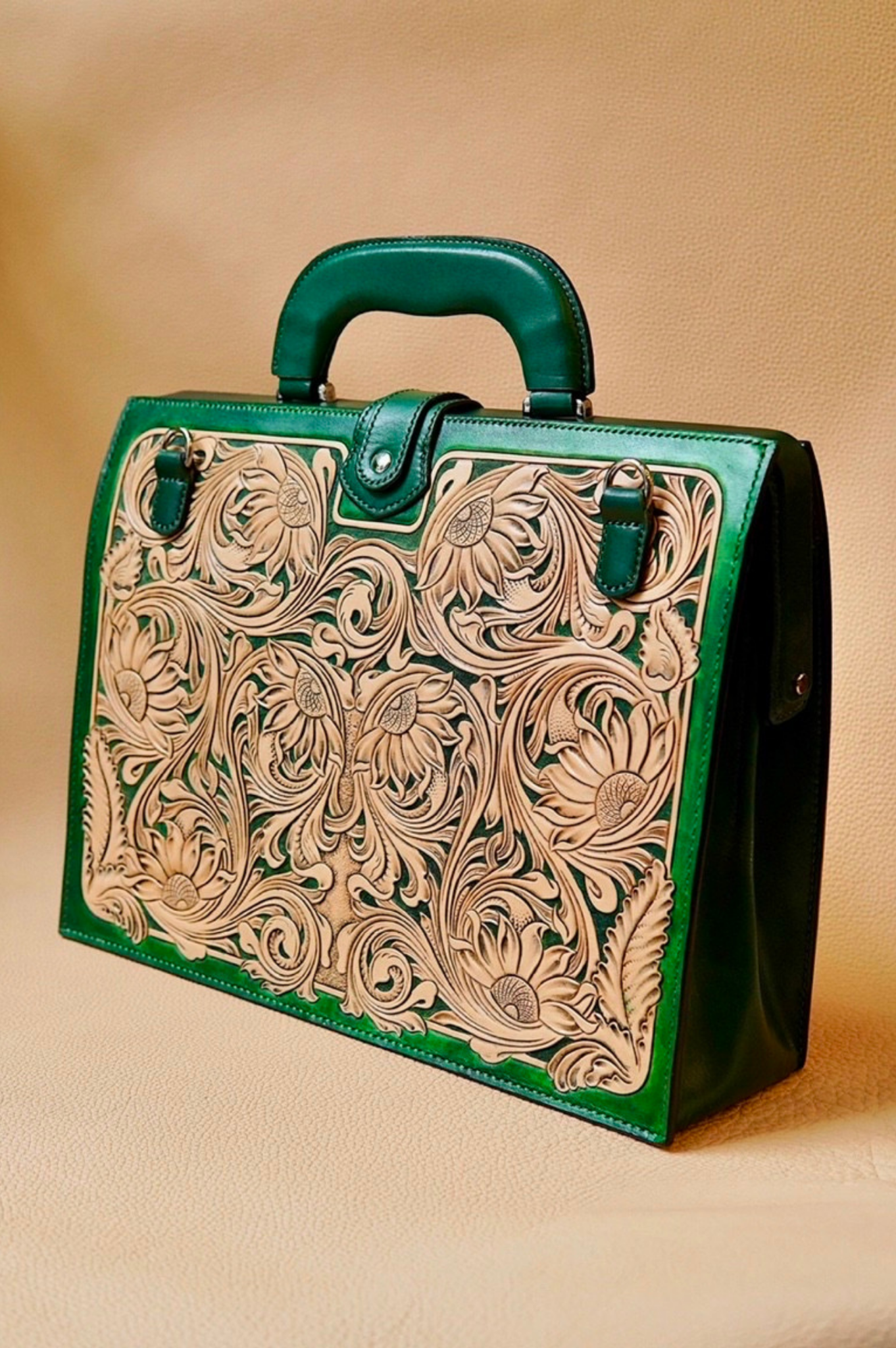 Doctor Briefcase 35 (Hand Carved Sheridan)