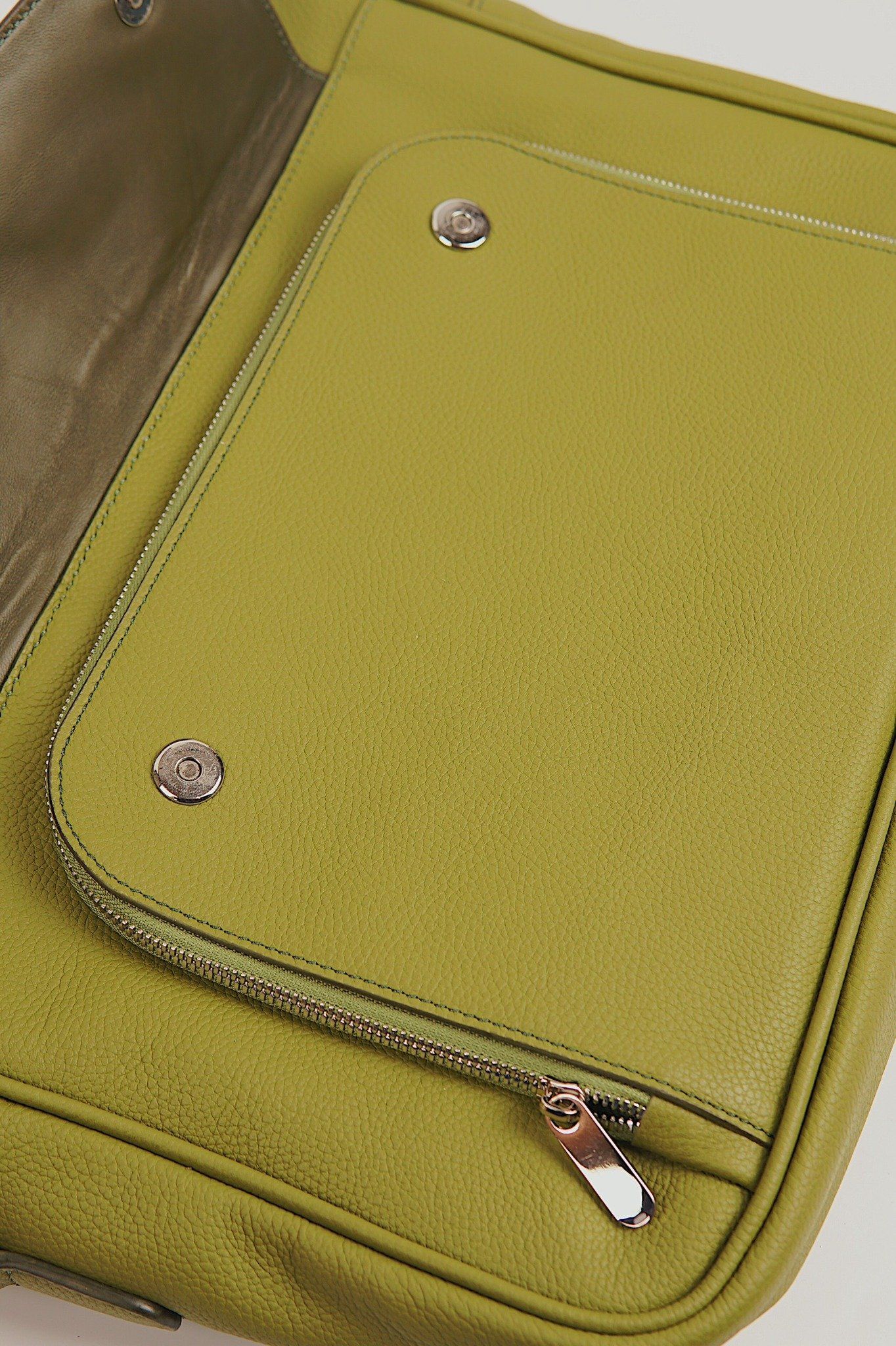 Toploader Business Trip