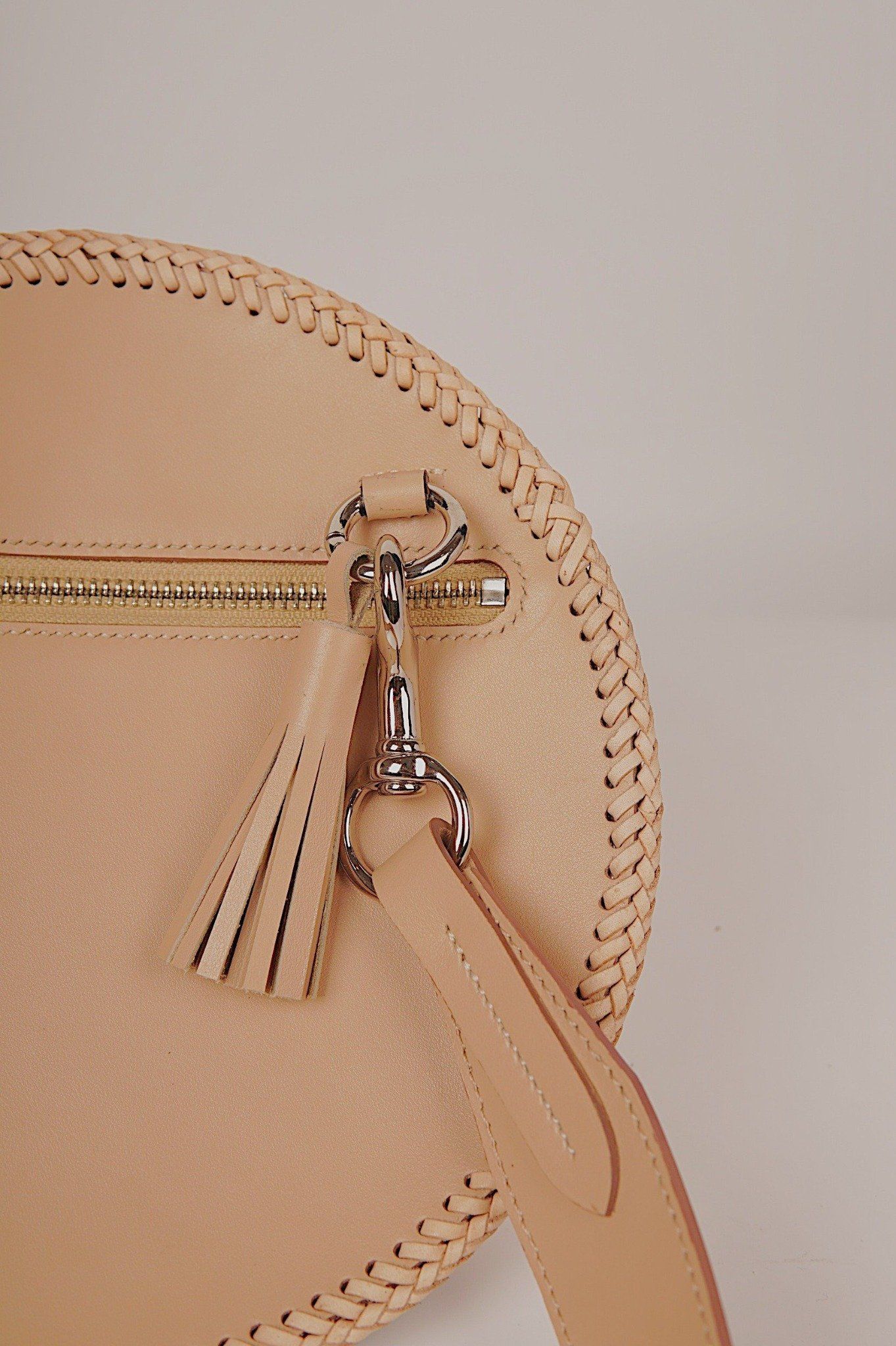 Nón Bag (Freestyle Carved Round Bag)