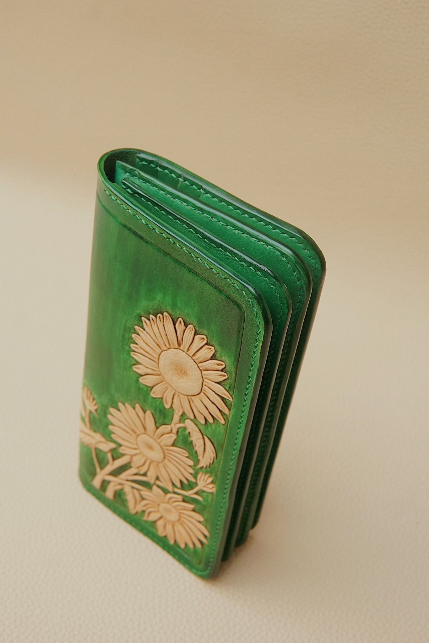 Hand Carved Accordion Zipper Wallet