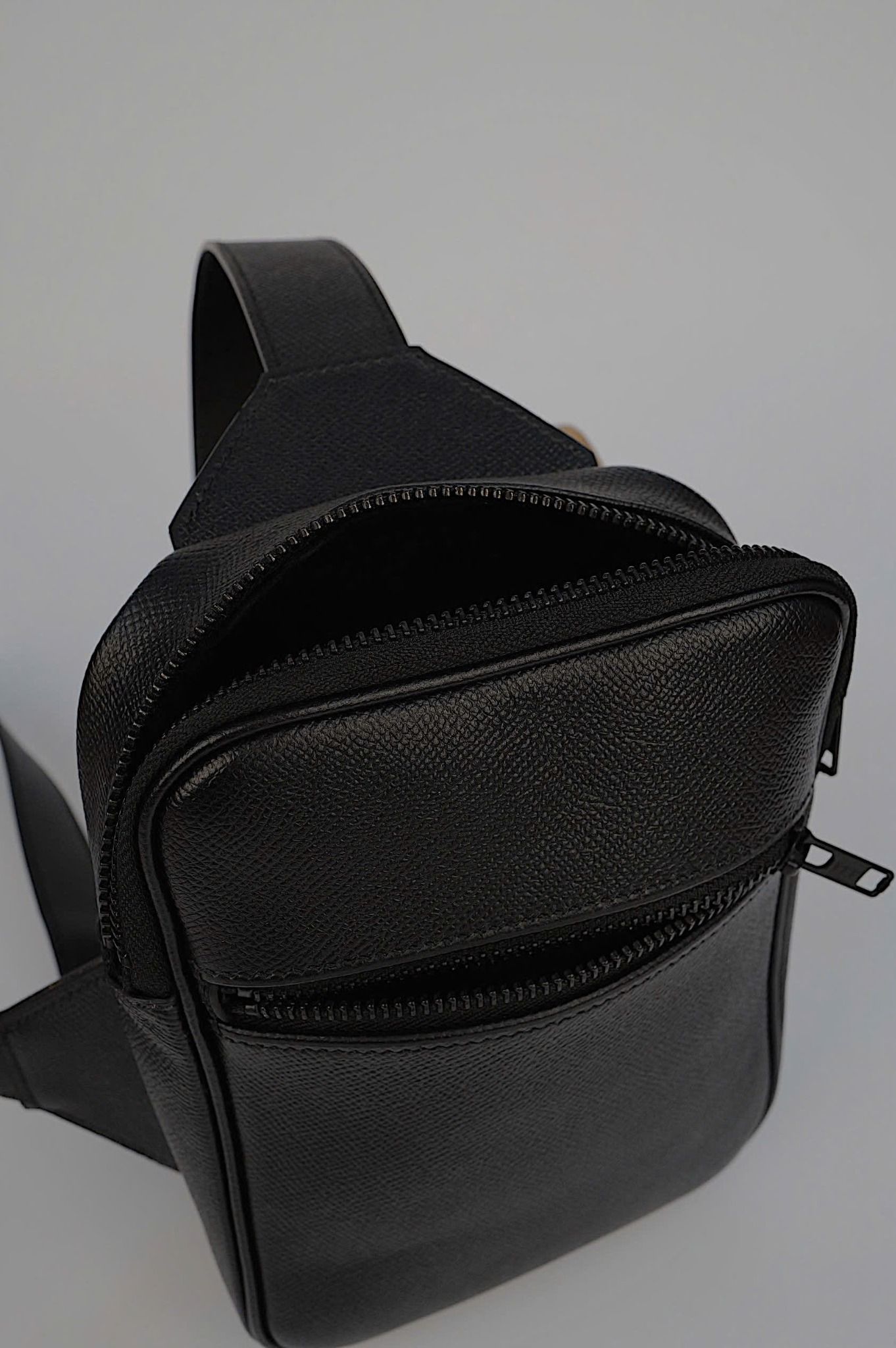 Men's Slingbag 00