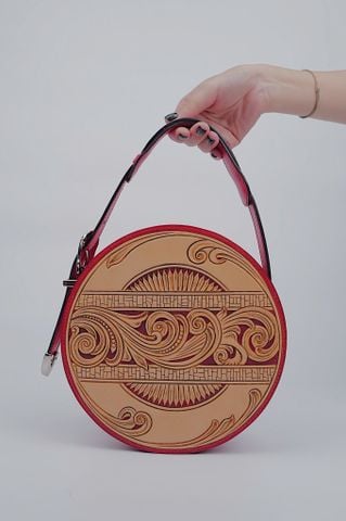  Hand Carved Sheridan (Round Bag) 