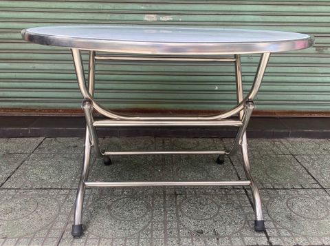  Bàn tròn inox 1m2 - cạnh vuông 