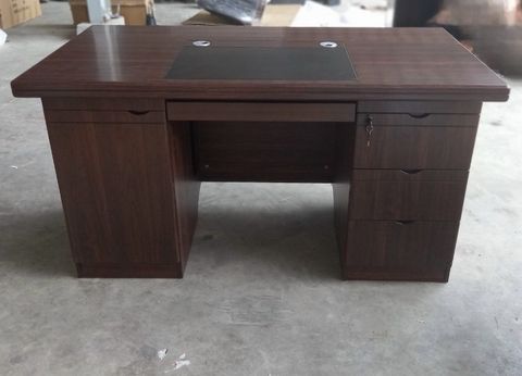  Bàn trưởng phòng BTP-03 