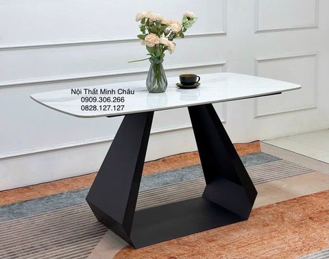  Bàn ăn mặt đá 15 