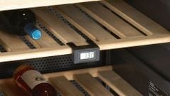 Tủ rượu Bosch KSW38940