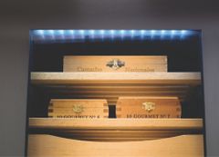 Tủ bảo quản Cigar Liebherr ZKes 453