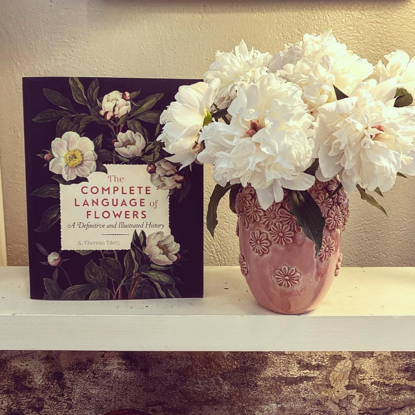 THE COMPLETE LANGUAGE OF FLOWERS VOLUME 3 A DEFINITIVE AND ILLUSTRA