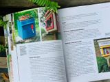  LITTLE FREE LIBRARIES & TINY SHEDS : 12 MINIATURE STRUCTURES YOU CAN BUILD 