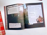  THE LIFE OF ANNE FRANK : WITH A FOLDER OF DOCUMENTS TO PERSONALISE 