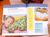 KIDS' ULTIMATE CRAFT BOOK : BEAD, CROCHET, KNOT, BRAID, KNIT, SEW! - PLAYFUL PROJECTS THAT CREATIVE KIDS WILL LOVE TO MAKE 