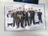  RESCUING TITANIC : A TRUE STORY OF QUIET BRAVERY IN THE NORTH ATLANTIC 