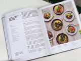  MIND FOOD : PLANT-BASED RECIPES FOR POSITIVE MENTAL HEALTH 