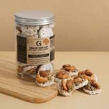 Snack Gạo Lứt Phủ Granola Siêu Hạt GUfoods 200g -Thực Phẩm Bổ Sung Dinh Dưỡng Cho Mẹ Bầu, Sau Sinh, Người Ăn Chay, Ăn Kiêng, Giảm Cân, Eat Clean, Tập Gym, Hàm Lượng Giàu Protein, Omega 3 Và Chất Xơ (Thanh Hạt Và Bánh)