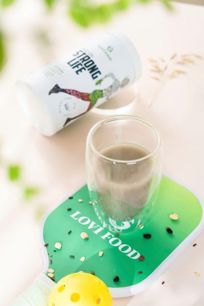 Ngũ Cốc Stronglife LoviFood Hộp 650g - Thực Phẩm Bổ Sung Dinh Dưỡng Cho Người Tập Gym, Yoga, Người Tập Luyện Cường Độ Cao, Tốt Cho Tim Mạch