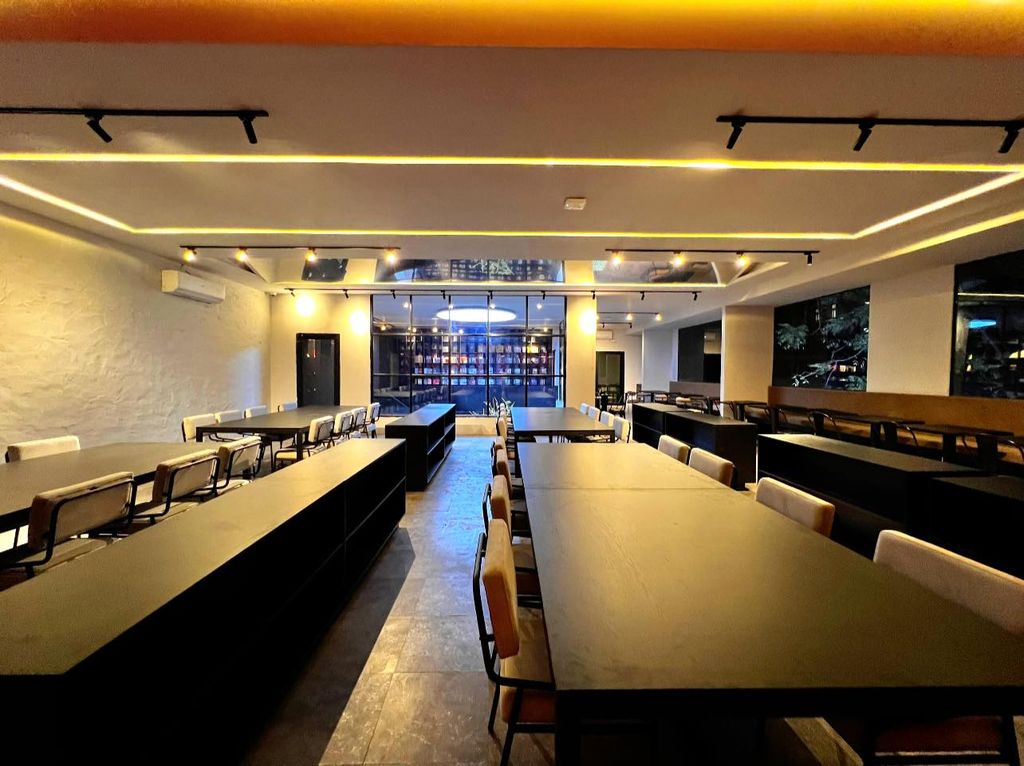 Ghế Ăn Ghế Cafe Nhà Hàng Chân Sắt Bọc Da - G93