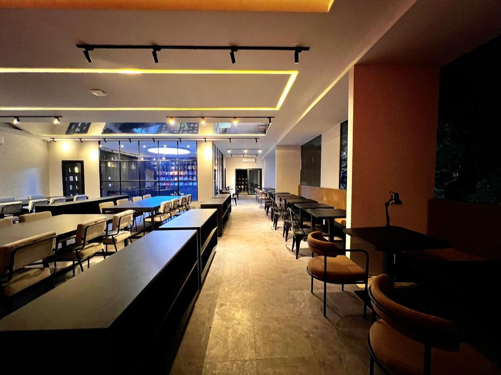 Ghế Ăn Ghế Cafe Nhà Hàng Chân Sắt Bọc Da - G91