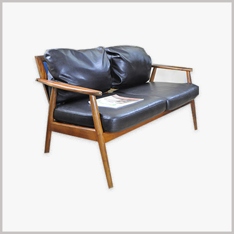 Ghế Armchair Khung Gỗ Bọc Da Nỉ - GA80