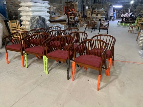  Ghế cafe gỗ 8 nan đệm da - G13 