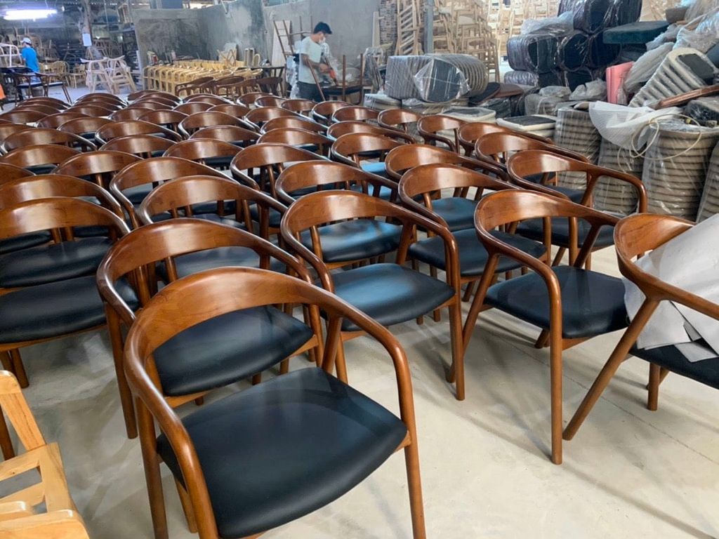 Ghế ăn gỗ Neva Có Tay - G22