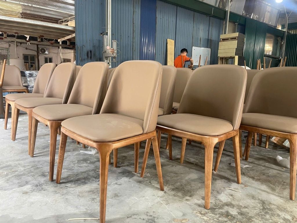 Ghế Ăn Ghế Cafe Nhà Hàng Khung Gỗ Bọc Da - G55