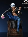  Trafalgar D. Water Law - One Piece - Hinami Studio 