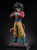  Goku SS4 - Dragon Ball - 2% Studio 