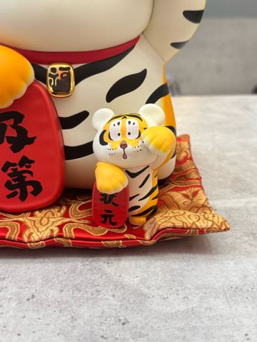 Lucky Tiger - 52 Toys 