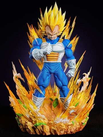  Vegeta Super Saiyan - Dragon Ball - Clouds Studio 